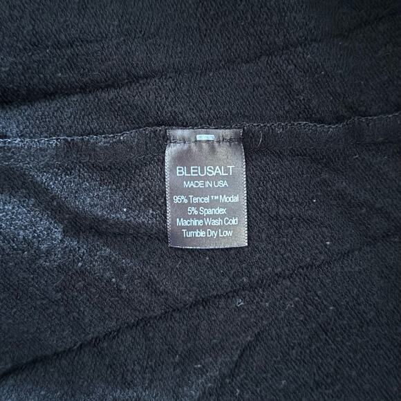 Bleusalt The Oversized V-Neck Long Sleeve Top in Black Size 4 / XL - Picture 8 of 9